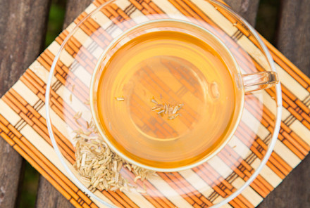 DIY: A Tonic To Cure Bloating For Good