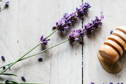 3 Simple, Natural DIY Acne Treatments