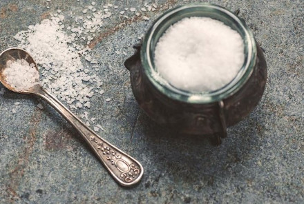 7 All-Natural Tricks To Look Younger