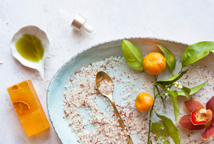 5 Essential Oils You Should Never Board A Plane, Train, Or Automobile Without