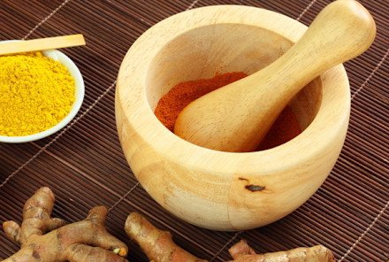 Super Easy Turmeric Salad Dressing (Recipe)