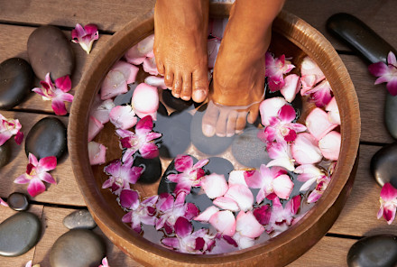 Can You Detox Your Body Through Your Feet? What The Science Says