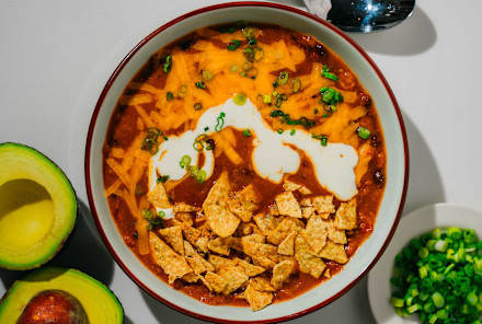 You Have To Try This Hearty, Fiber-Packed Chili With A Smoky Twist