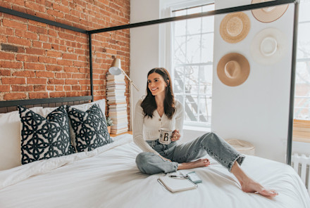 6 Grounding Ways To Start Your Day (From A Mindfulness Pro)