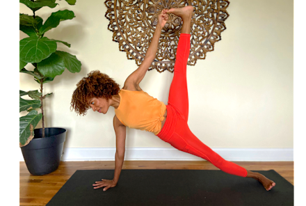 A Spicy Side-Plank Variation To Put Your Core & Obliques To The Test