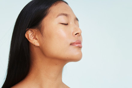 Is This The Easiest Way To Fake A Firmer Jawline?