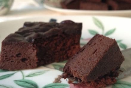 Gluten-Free Desserts: A Protein-Packed Beetroot Brownie Recipe