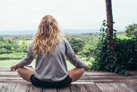 3 Centering Meditations You Can Do In 5 Minutes Or Less