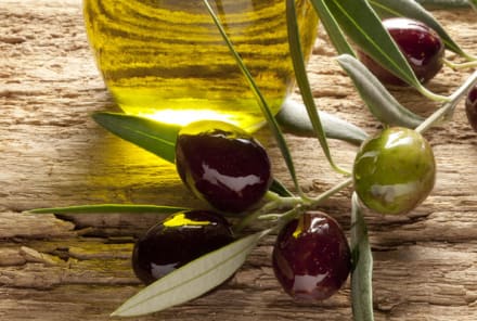 9 Awesome Ways To Use Olive Oil (That Have Nothing To Do With Food)