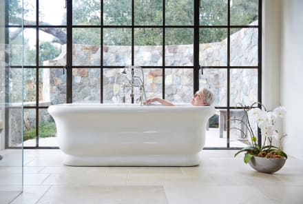 Treat Yourself: A Detox Bath To Give You Glowing Skin