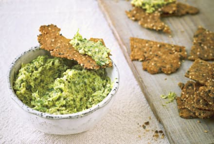 This Roasted Broccoli Dip Totally Crushes Inflammation