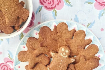 Holiday Recipe Makeover: Gingerbread Cookies (Vegan + Gluten-Free)