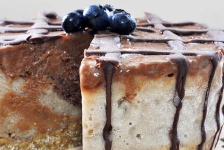 Raw Vegan Ice Cream Cake ... For Breakfast!