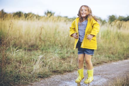 How Dirt Keeps Your Kids Happy & Healthy: A Pediatrician Explains