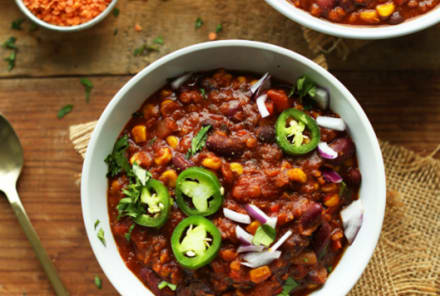 7 Healthy Chili Recipes You'll Want To Try This Fall