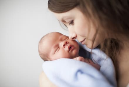 7 Ways French Women Do Childbirth & Breast-Feeding Differently