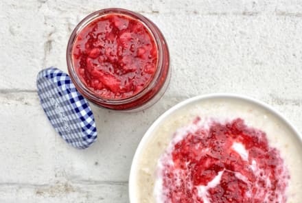 Next-Level Overnight Oats With Strawberry Chia Jam (Just 6 Ingredients!)