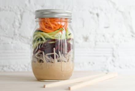 Master The Make-Ahead Lunch With This Easy Jar Salad