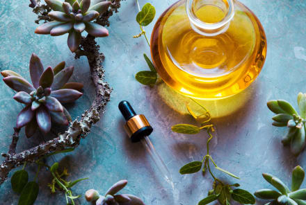 3 Supplements mbg's Health Editor Keeps On Hand To Fight Inflammation