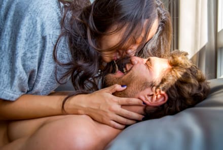 When It Comes To Sex In Long-Term Relationships, Here's How To Balance Scheduling & Spontaneity