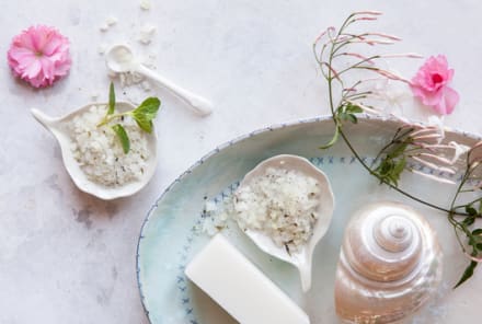 The Best DIY Sugar Scrubs To Prep Your Skin For Winter