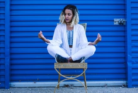 30 Signs You're Benefiting From Meditation, Even If It Feels Like You're Not