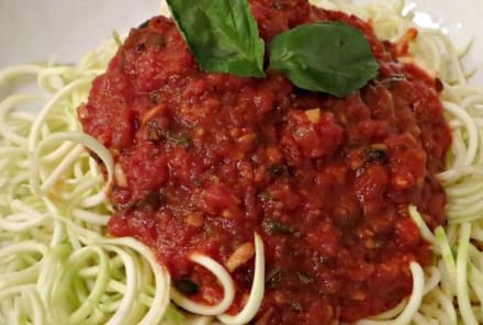 Raw Recipe: Zucchini 'Pasta' With Tomatoes & Artichokes