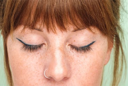 Let's Settle This: Is Castor Oil Actually Safe For Lashes? From An Optometrist