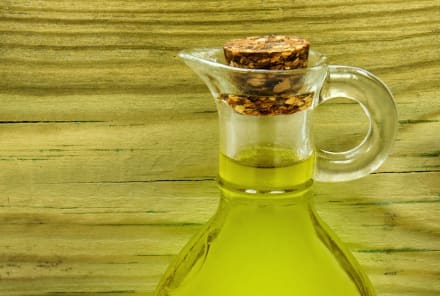 5 Reasons You Need Castor Oil In Your Medicine Cabinet