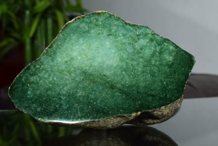 This Ultra-Lucky Stone Can Help You Manifest Money, Experts Say