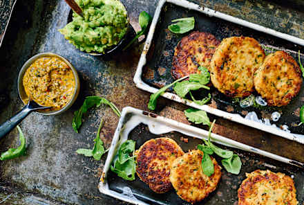 Forget Crab: Throw Together These Salmon Cakes With One Can Of Fish
