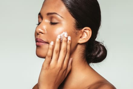 How To Hydrate Skin: 13 Derm-Approved Tips To Keep Skin Moisturized