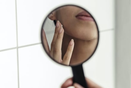 Once & For All: Does Biotin Cause Breakouts? Derms Explain