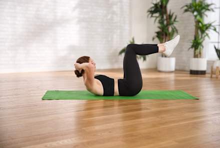 A Simple Crunch Variation That's Sure To Fire Up Your Deep Core Muscles