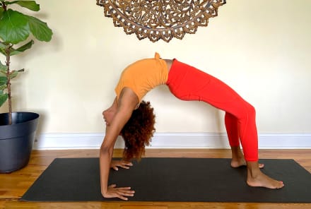 How To Do Wheel Pose To Strengthen Your Spine & Open Your Heart