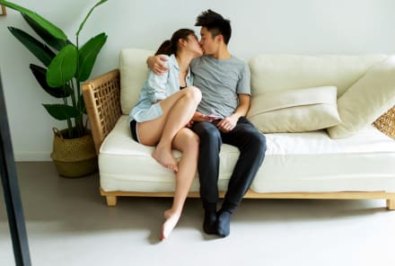 14 Scientific Benefits Of Kissing & Why It's Good For You