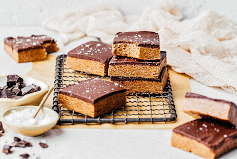 Vegan No-Bake Chocolate Almond Bars Vegan No-Bake Chocolate Almond Bars