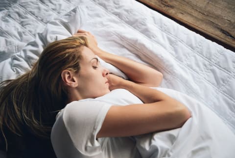 8 Signs Of A Weak Immune System, According To Doctors | mindbodygreen