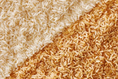 White and brown rice grains