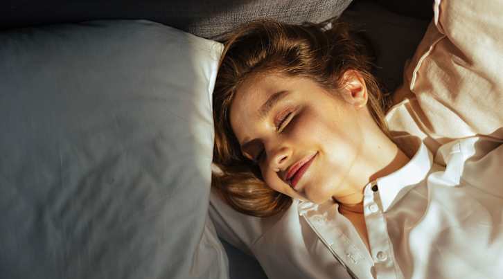 How To Actually Succeed At Being A Morning Person, From Sleep Experts