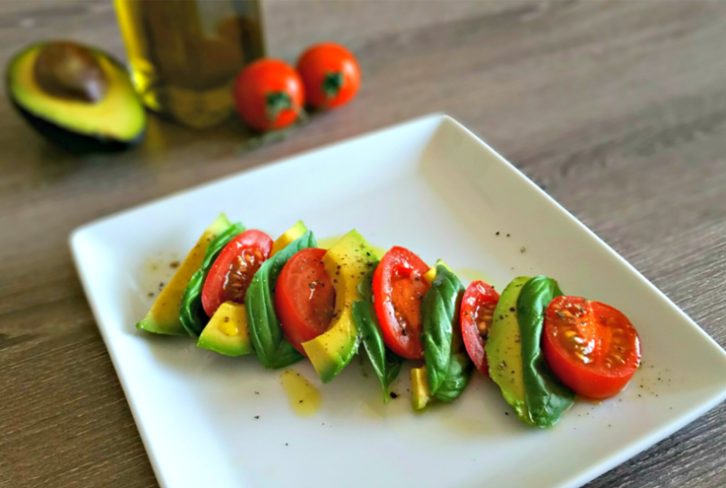 Super Simple Salad Recipe: Tomato + Avocado Caprese