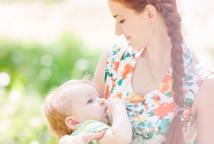 13 Moms Show The Beauty Of Breast-Feeding In These Stunning Photos