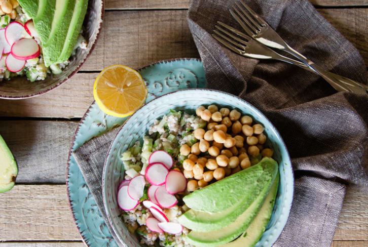 How To Build The Ultimate Plant-Based Salad Bowl