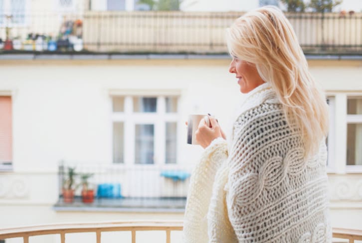 4 Natural Remedies Parisian Women Swear By For Spring Colds