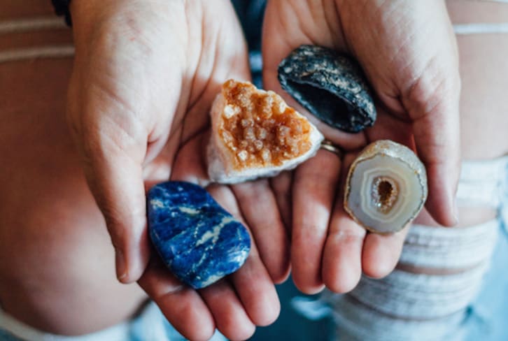 How To Use Crystals For Better Sleep + 4 To Get Started With