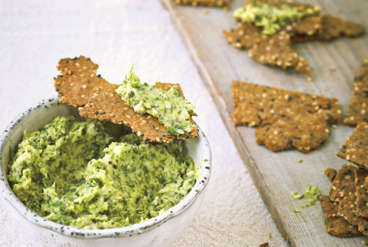 This Roasted Broccoli Dip Totally Crushes Inflammation