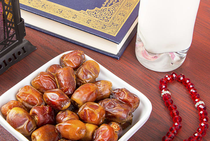 Why You Should Be Eating More Dates + A Cashew-Date Milk Recipe