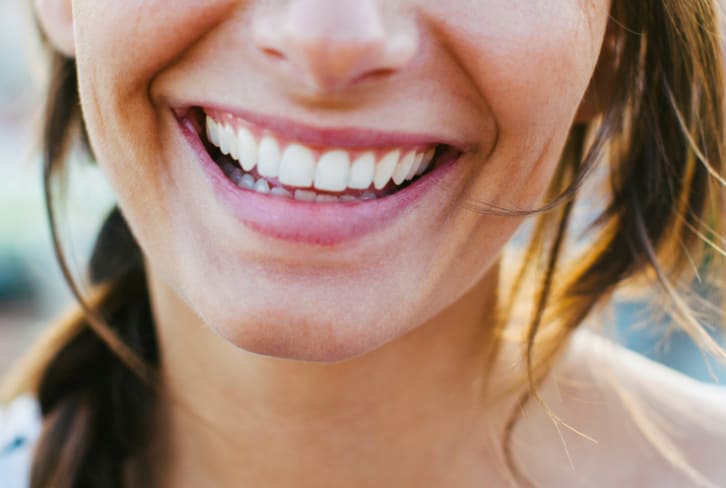 You Need This: A Holistic Dentist's 5-Step Routine For Perfect Oral Hygiene