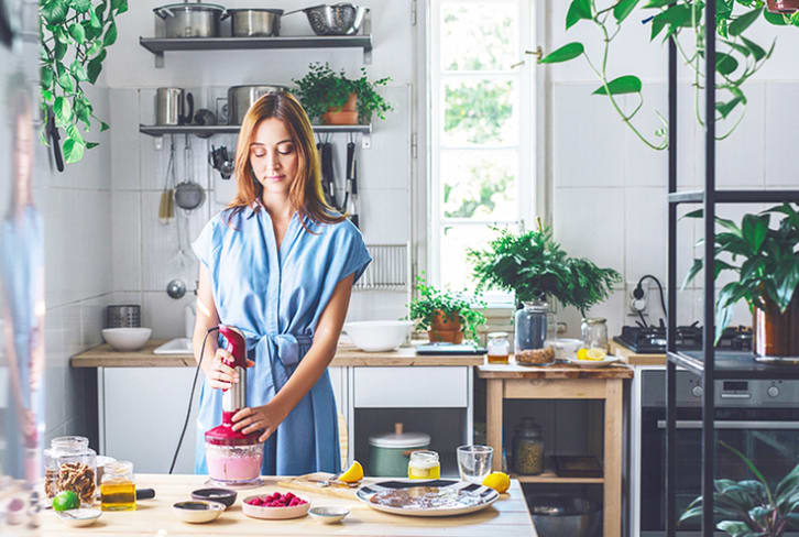 No Kitchen Skills? No Problem. Here's How To Fall In Love With Cooking