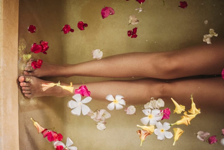 4 Simple Detox Baths To Help Heal Everything
